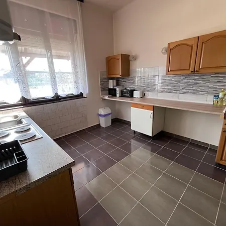 Babits Apartment *
